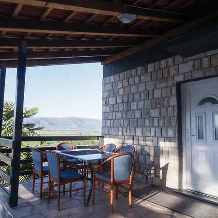 Villa Apa