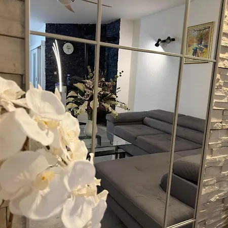 Apa - Sa Grijanim Bazenom Villa
